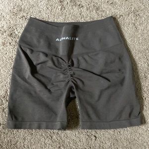 Alphalete Amplify Shorts. Mocha. Size Medium